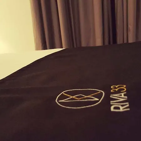 Riva 33 Bed & Breakfast 4*