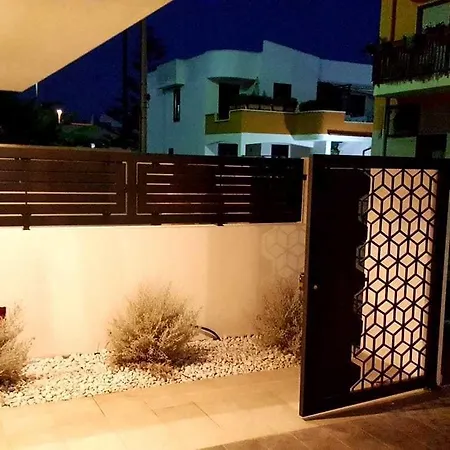 Riva 33 Bed & Breakfast 4*