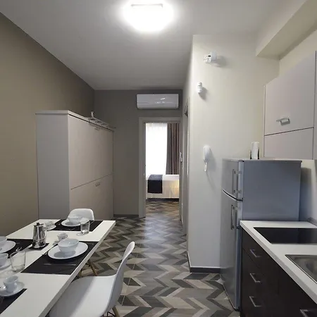 Riva 33 4* 切萨雷奥港