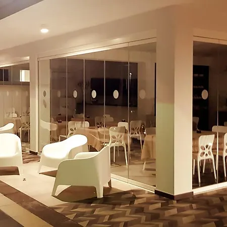 Riva 33 住宿加早餐酒店