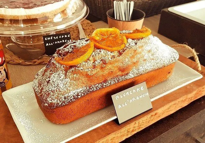 Riva 33 Bed & Breakfast 4*