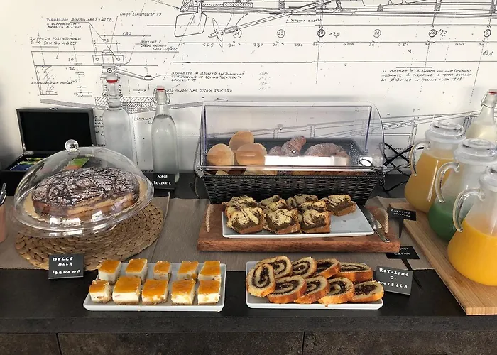 Riva 33 Bed & Breakfast 4*